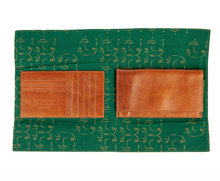 Load image into Gallery viewer, Bene Ryland Wallet Buffalo