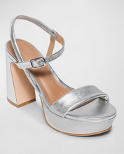Load image into Gallery viewer, Bernardo Ventura Strap Platform Silver
