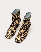Load image into Gallery viewer, FV Marnie Haircalf Bootie Cheetah