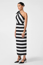 Load image into Gallery viewer, Romance Dress Black/White