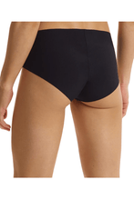 Load image into Gallery viewer, Commando Hipster Butter + Lace Black