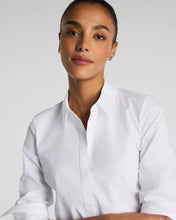 Load image into Gallery viewer, Poplin No Gape Button Down