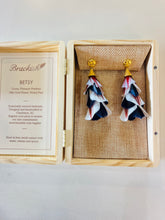 Load image into Gallery viewer, Betsy Statement Earrings