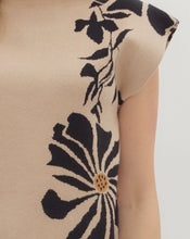 Load image into Gallery viewer, Shelia Boxy Sweater