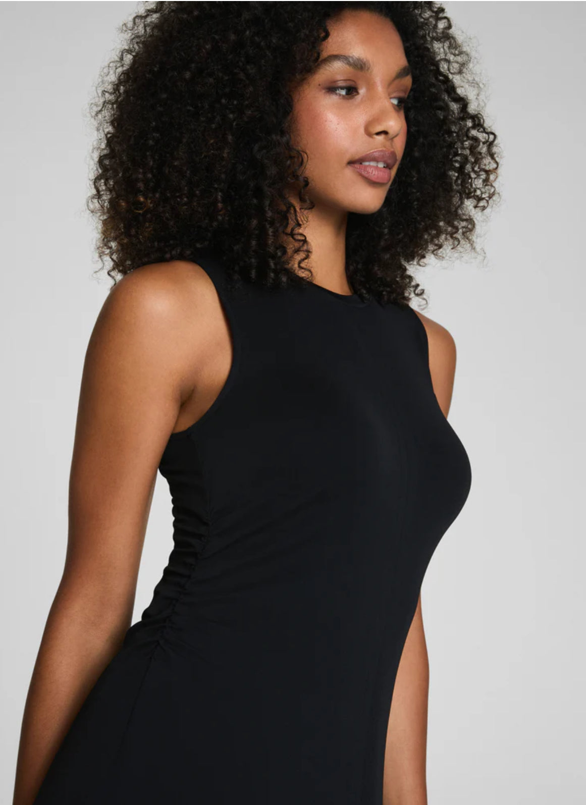SPANX Sleek Jersey Crewneck Ruched Midi Dress - Classic Black / XS SPANX Sleek Jersey Crewneck Ruched Midi Dress - Classic Black / XS