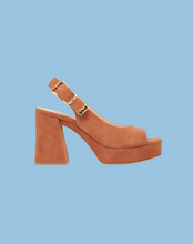 Load image into Gallery viewer, DV Flores Heel Caramel
