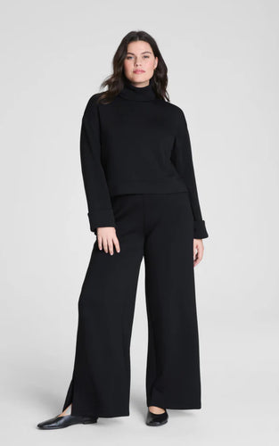 AE Cropped Turtleneck Black