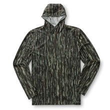 Load image into Gallery viewer, Realtree Windward Performance Hooded T-Shirt