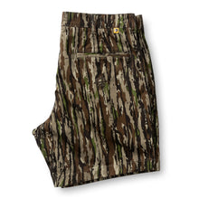 Load image into Gallery viewer, 7" Realtree Gold School Chino Short