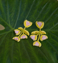 Load image into Gallery viewer, Esposa Earrings