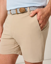 Load image into Gallery viewer, Fusion Knit Performance Pull-On Short 7"