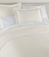 Load image into Gallery viewer, Mia Matelassé Coverlet Full/Queen Pearl