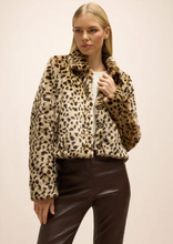 Load image into Gallery viewer, Mother Denim The Pony Keg Cheetah Faux-Fur Jacket