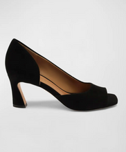 Load image into Gallery viewer, Bernardo Nieve D&#39;orsay Pumps Black Kid Suede