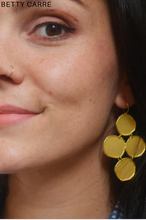 Load image into Gallery viewer, Amana Chandelier Earring