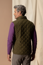 Load image into Gallery viewer, Freemont Quilted Vest Olive