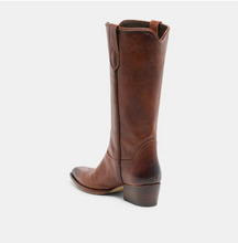Load image into Gallery viewer, Vigla Western Boot Chesnut