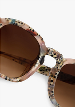 Load image into Gallery viewer, Krewe Dylan sunglasses in pink tortoise shell pattern with brown gradient lenses