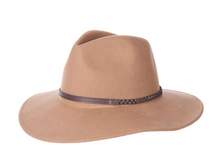 Load image into Gallery viewer, Barbour Ladies Tack Fedora Camel