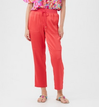 Load image into Gallery viewer, Trina Turk Bernelle 2 Hammered Satin Pant Capri Coral