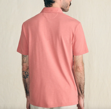 Load image into Gallery viewer, Faherty Men&#39;s Sunwashed T Shirt Faded Flagp