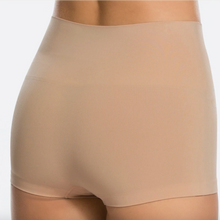 Load image into Gallery viewer, Spanx Ecocore Boyshort Toasted Oatmeal