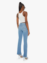 Load image into Gallery viewer, Mother Denim Outside Sneak Flag Me Down