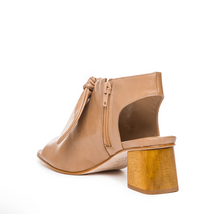 Load image into Gallery viewer, Bernardo Lizzie Sandal Bootie Sand Leather