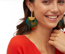 Load image into Gallery viewer, Brackish Glacier Statement Earring