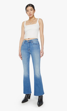 Load image into Gallery viewer, Mother Denim The Weekend Layover