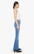 Load image into Gallery viewer, Mother Denim The Weekend Layover