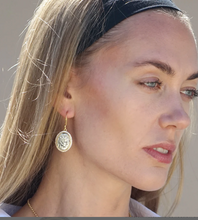 Load image into Gallery viewer, Tat2 Mixed Metal Moneta Coin Earring