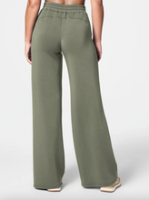 Load image into Gallery viewer, Spanx Airessential Wide Leg Pant Clover