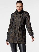 Load image into Gallery viewer, Blanc Nior Camo Anorak - True Camo