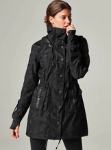 Load image into Gallery viewer, Blanc Nior Camo Anorak - Black