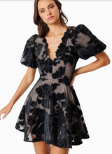 Load image into Gallery viewer, Elliatt Zara Party Dress Black