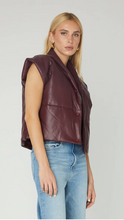 Load image into Gallery viewer, JS71 Vail Vest Bordeaux