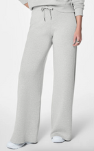 Load image into Gallery viewer, Spanx Airessential Shimmer Wide Leg Pant Light Grey Heather