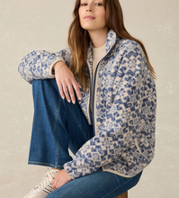 Load image into Gallery viewer, Faherty Women&#39;s Fleece Jacket Snowflake