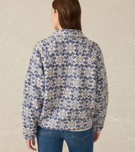 Load image into Gallery viewer, Faherty Women&#39;s Fleece Jacket Snowflake