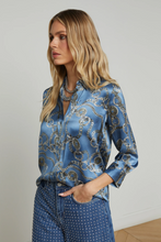 Load image into Gallery viewer, L&#39;Agence Dani 3/4 Blouse Good Luck Chain