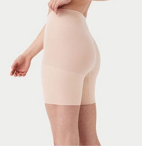 Spanx Everyday Seamless Shaping Mid Thigh Short Soft Nude