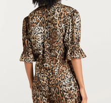 Load image into Gallery viewer, Cinq a&#39; Sept Holly Jaket Leopard