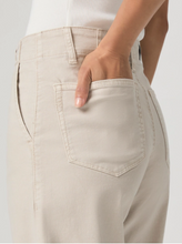 Load image into Gallery viewer, Aurelia Ankle Barrel Jean Vintage Pumice