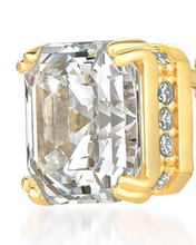 Load image into Gallery viewer, Asher Cut Solitaire Necklace 18K