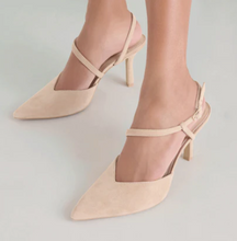 Load image into Gallery viewer, DV Kamra Suede Heels Carmel