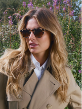 Load image into Gallery viewer, Krewe Dylan Blonde Venezia