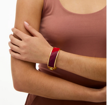 Load image into Gallery viewer, Finley Hinge Cuff