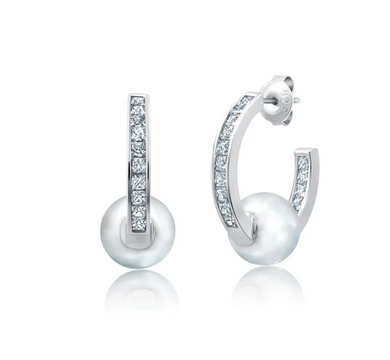 Jackie White Pearl Earrings