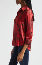 Load image into Gallery viewer, Dani 3/4 Sleeve Blouse Painterfly Flower